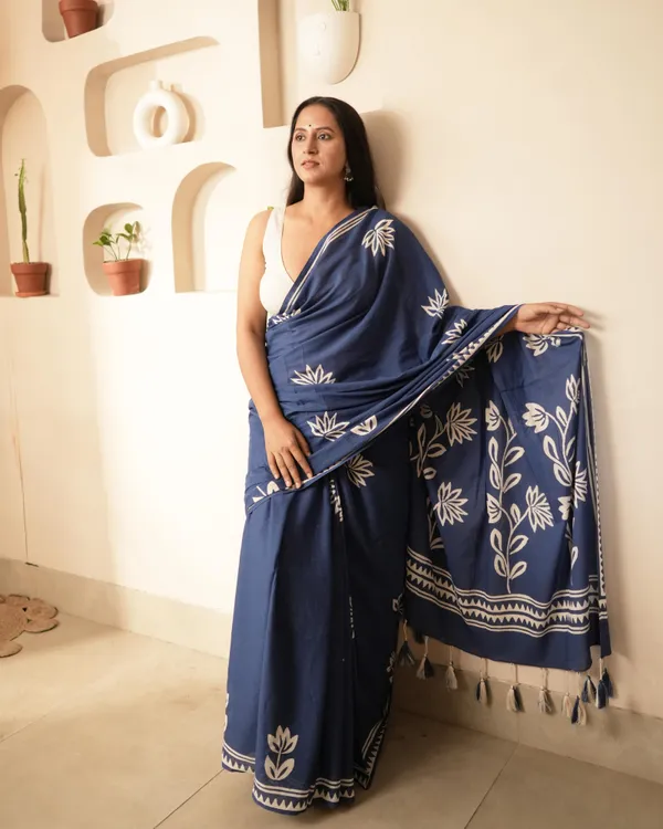 Royal_Blue_Cotton_Royal_H_Block_Printed_Mul_Saree_With_Tassels_For_Women